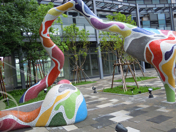 2011 雍和建設南港園區藝術作品製作 「起飛」