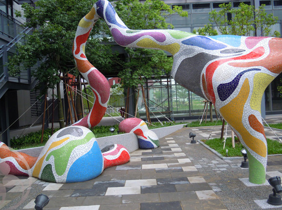 2011 雍和建設南港園區藝術作品製作 「起飛」